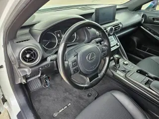 Lexus IS 300 2021 4dr Sedan