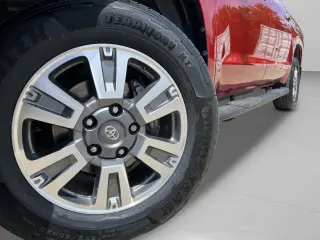 Toyota Tundra 2019 4x4 1794 Edition 4dr CrewMax Cab Pickup SB (5.7L V8)