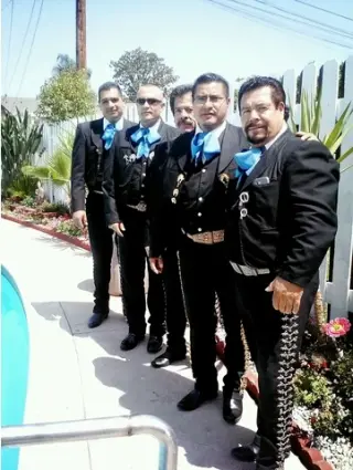Mariachi Los Gallitos For Hire