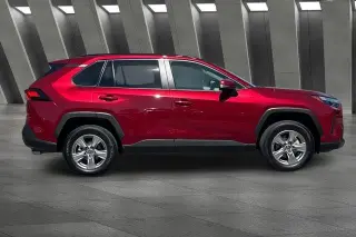 Toyota RAV4 2025 AWD XLE 4dr SUV