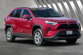 Toyota RAV4 2025 AWD XLE 4dr SUV