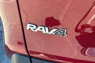 Toyota RAV4 2025 AWD XLE 4dr SUV
