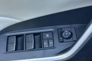 Toyota RAV4 2025 AWD XLE 4dr SUV