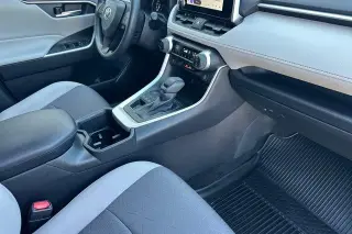 Toyota RAV4 2025 AWD XLE 4dr SUV
