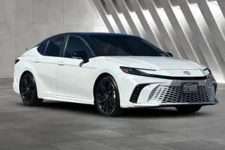 Toyota Camry 2025 SE 4dr Sedan