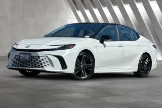 Toyota Camry 2025 SE 4dr Sedan