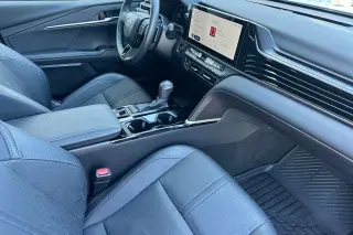 Toyota Camry 2025 SE 4dr Sedan
