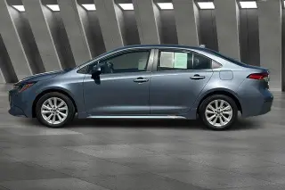 Toyota Corolla 2025 LE 4dr Sedan