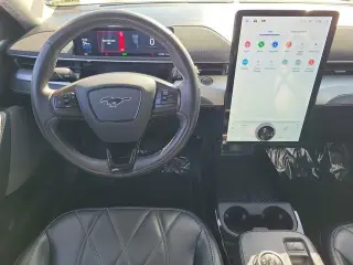 Ford Mustang Mach-E 2021 Select 4dr SUV