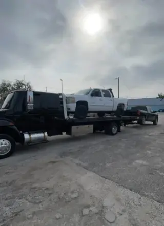 Towing service 24 hours nearby