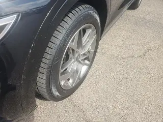 Genesis GV70 2025 AWD 2.5T Standard 4dr SUV
