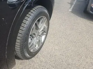 Genesis GV70 2025 AWD 2.5T Standard 4dr SUV