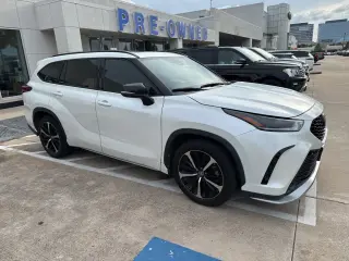 Toyota Highlander 2021 XSE 4dr SUV