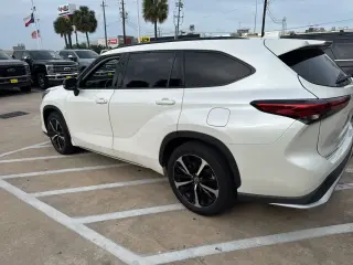 Toyota Highlander 2021 XSE 4dr SUV