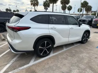 Toyota Highlander 2021 XSE 4dr SUV