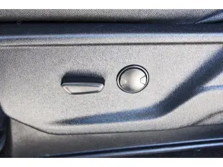 Ford F-150 2025 4x2 XLT 4dr SuperCrew 5.5 ft. SB