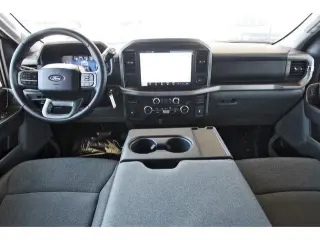 Ford F-150 2025 4x2 XLT 4dr SuperCrew 5.5 ft. SB