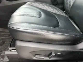 Ford Edge 2023 AWD Titanium 4dr Crossover