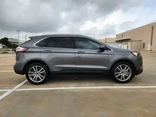 Ford Edge 2023 AWD Titanium 4dr Crossover