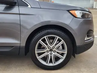 Ford Edge 2023 AWD Titanium 4dr Crossover
