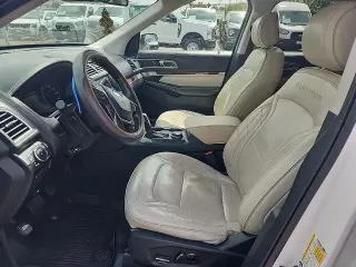 Ford Explorer 2017 AWD Platinum 4dr SUV