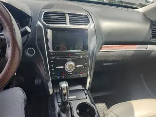Ford Explorer 2017 AWD Platinum 4dr SUV