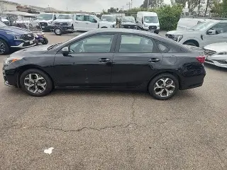 Kia Forte 2021 FE 4dr Sedan 6M