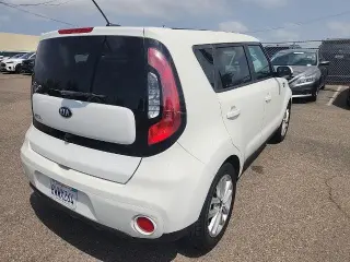 Kia Soul 2017 + 4dr Crossover