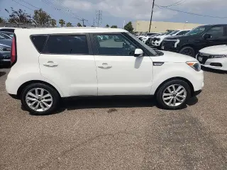 Kia Soul 2017 + 4dr Crossover