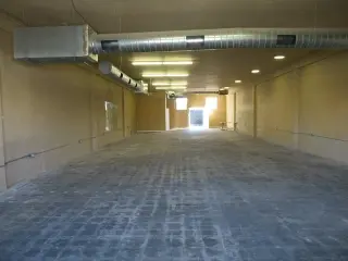 Sin Banco Edificio Comercial