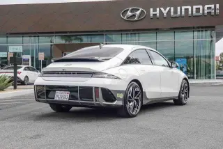 Hyundai IONIQ 6 2023 Limited 4dr Sedan