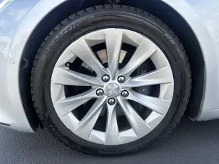 Tesla Model S 2017 AWD 60D 4dr Liftback