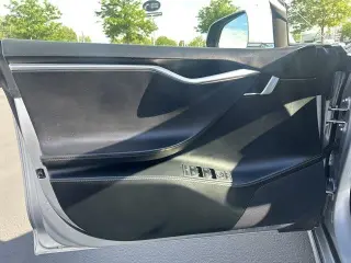 Tesla Model S 2017 AWD 60D 4dr Liftback
