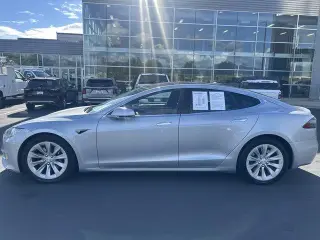 Tesla Model S 2017 AWD 60D 4dr Liftback