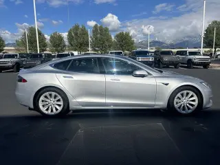 Tesla Model S 2017 AWD 60D 4dr Liftback