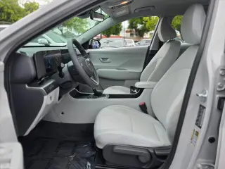 Hyundai KONA 2025 SE 4dr Crossover
