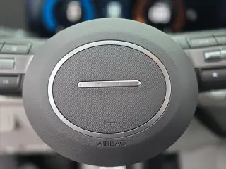 Hyundai KONA 2025 SE 4dr Crossover