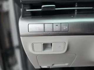 Hyundai KONA 2025 SE 4dr Crossover