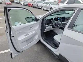 Hyundai KONA 2025 SE 4dr Crossover