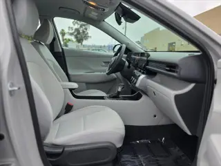 Hyundai KONA 2025 SE 4dr Crossover