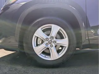 Toyota Highlander 2025 LE 4dr SUV