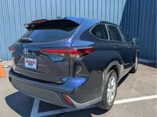 Toyota Highlander 2025 LE 4dr SUV
