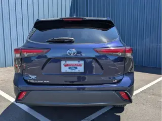 Toyota Highlander 2025 LE 4dr SUV