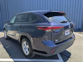 Toyota Highlander 2025 LE 4dr SUV