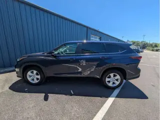 Toyota Highlander 2025 LE 4dr SUV