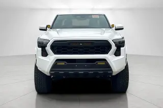 Toyota Tacoma 2025 4x4 TRD Off-Road 4dr Double Cab 6.1 ft LB