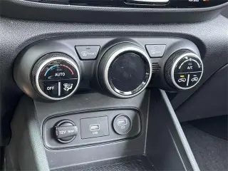 Hyundai VENUE 2020 SEL 4dr Crossover