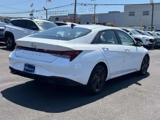 Hyundai ELANTRA 2023 SEL 4dr Sedan