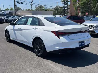 Hyundai ELANTRA 2023 SEL 4dr Sedan