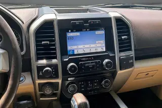 Ford F-150 2018 4x4 King Ranch 4dr SuperCrew 5.5 ft. SB